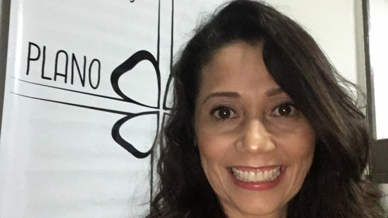Sandra Araújo escreve o texto Deletar