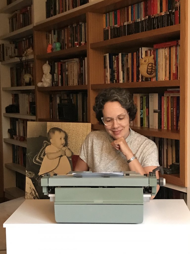 Taciana Collet escreve sobre a máquina de escrever que era do seu pai